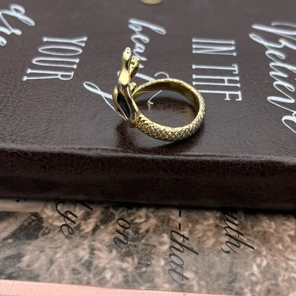 Vintage Gold Skeleton Hand Wrap Ring Gothic Halloween Punk Statement Size 7.5 - Image 6