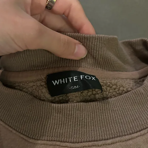White Fox Brown Sweatshirt - Image 7