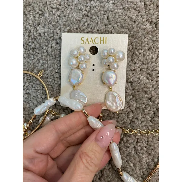 Saachi Gold Tone Irregular Pearl Necklace Bracelet Drop Earrings Set - Image 7
