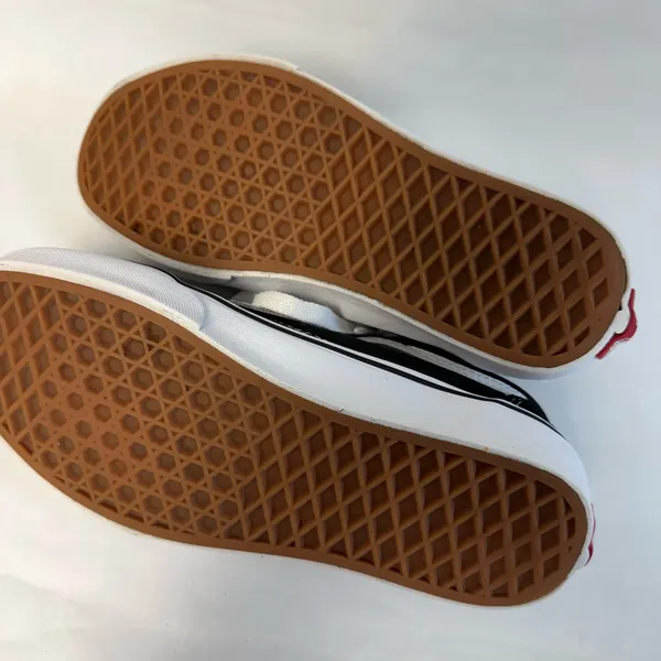 Vans Unisex Suede Sneakers - Image 8