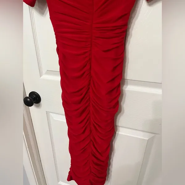 Mock neck ruched back zip maxi dress‎ short sleeve red size small - Image 6