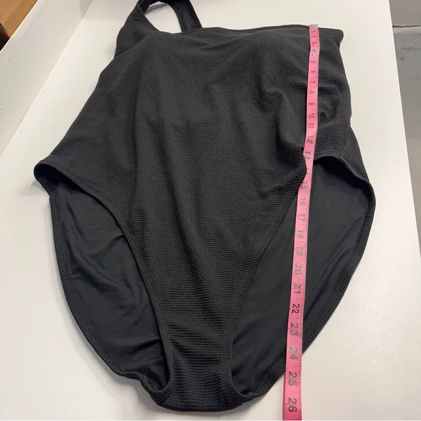 Old Navy black swimsuit one‎ piece crinkly size 3X removable pads clean crotch - Image 6