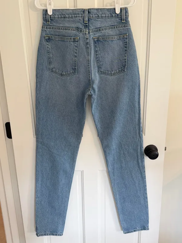 American Apparel‎ High-Waisted Jeans – Size 28 - Image 3