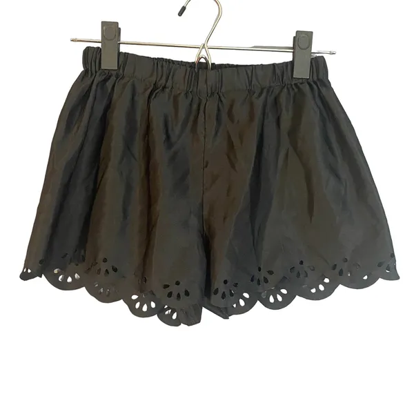Kirra Black Scalloped Lace Trim Lightweight Casual Shorts Women Sz XS - Image 7