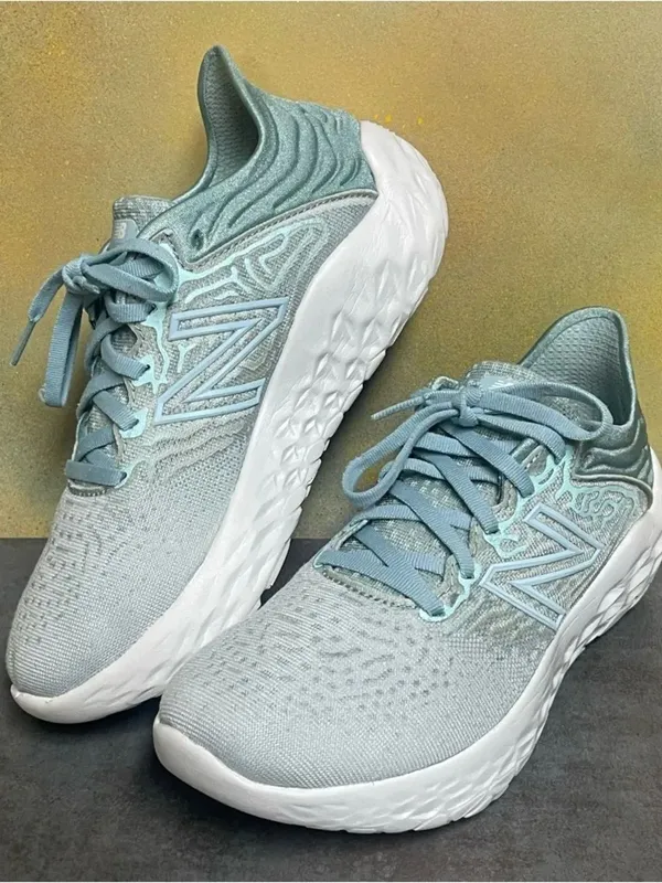 New Balance Fresh Foam Beacon V3 Women's Light Blue Sneakers Size 7B - Image 12