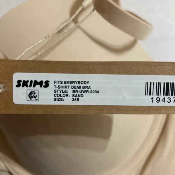 SKIMS Fits Everybody T-Shirt Bra 36B - Image 4