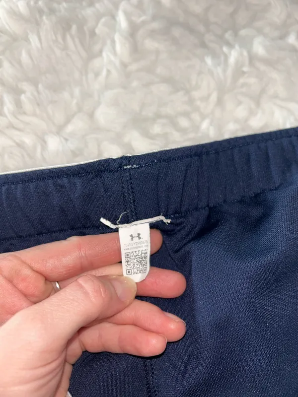 Navy Blue Under Armour Shorts with Pockets - Image 7