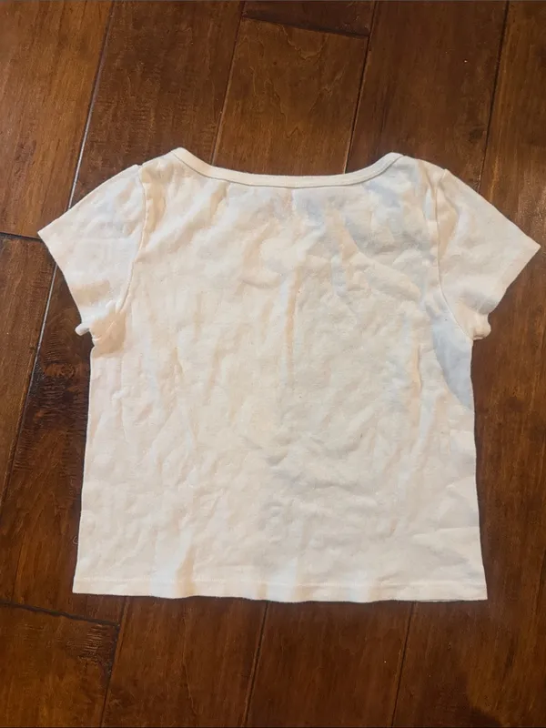 Brandy Melville White Short Sleeve Tee - Image 3