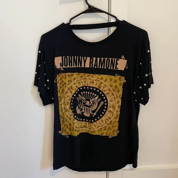 Black Graphic Studded Johnny Ramone “Too Tough To Die” T Shirt - Image 5