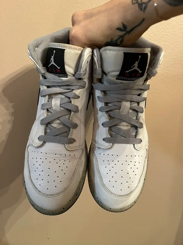 Air Jordan 1 Retro Mid GS ‘White Cement’ - Image 3