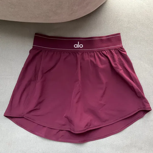 Alo Yoga Match Point Tennis Skirt Burgundy XS - Image 2