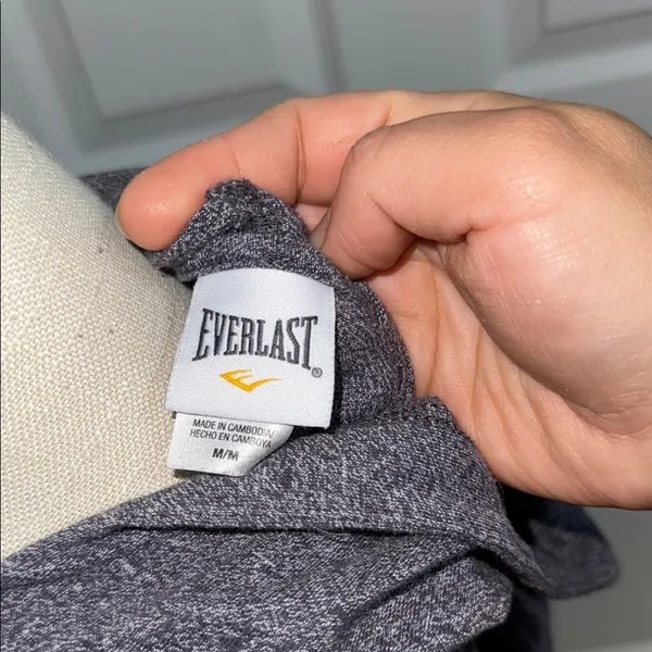 Everlast Women's Gray Zip-Up Hoodie - Image 6