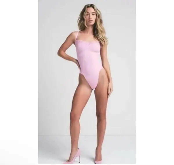 SKIMS Pink Lace Sculpting Bodysuit L - Image 3