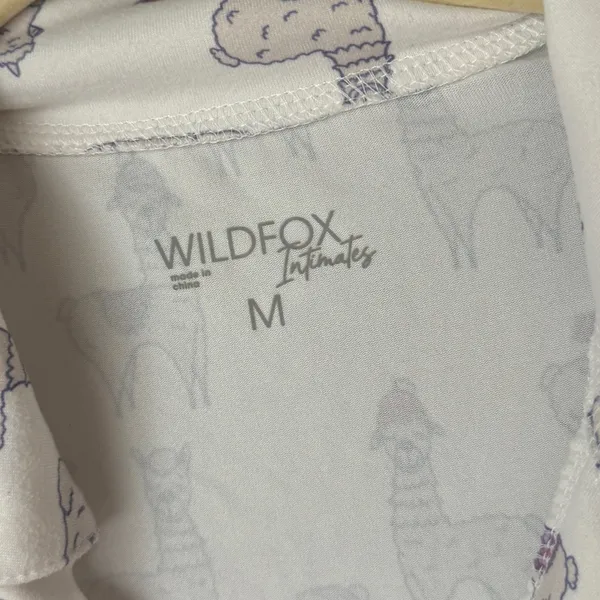 WILDFOX Pajamas Set Llamas Boxy Long Sleeve top shirt pants button down cropped - Image 4