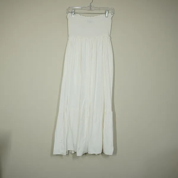 Petal + Pup Size Medium White Smocked Strapless Maxi Dress Tiered Ruffle Beach - Image 7