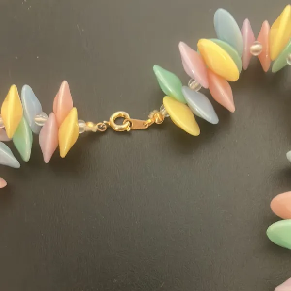 FINAL MARKDOWN Summery vintage necklace - Image 3