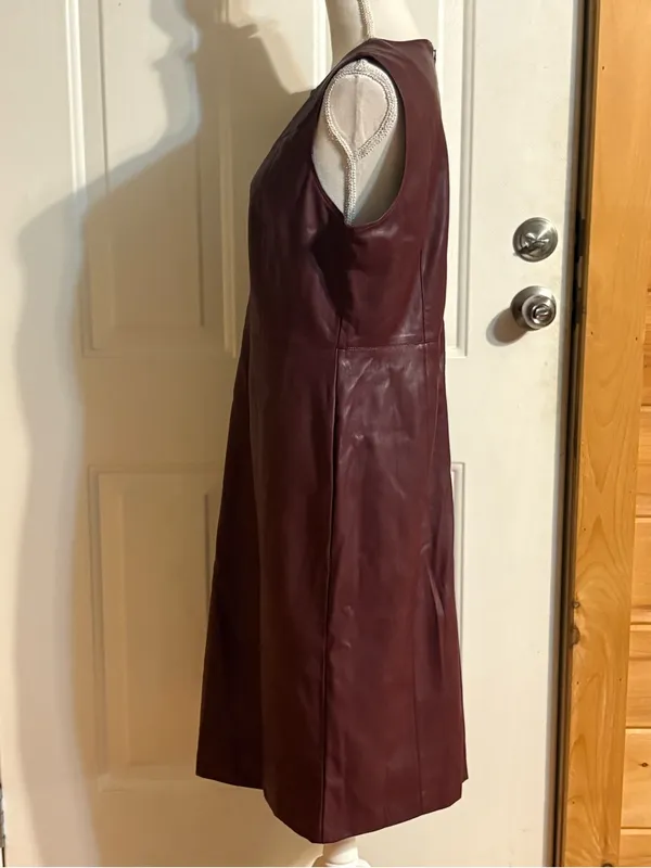 Ann Taylor Sleeveless Faux Leather Shift Dress in Deep Plum size 12 - Image 4