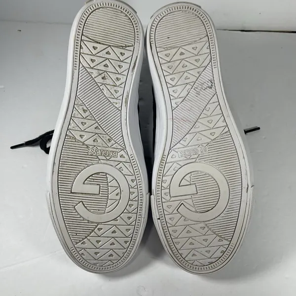 G by GUESS Women's Black Quilted Lace-Up Sneakers - Size 8.5M - Image 7