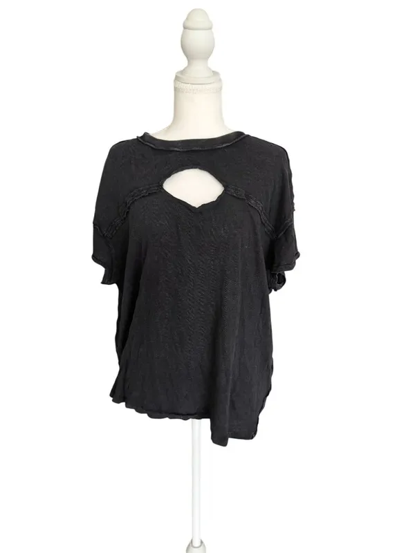 WE THE FREE Black Gray T Shirt Size Medium NEW NWOT - Image 4