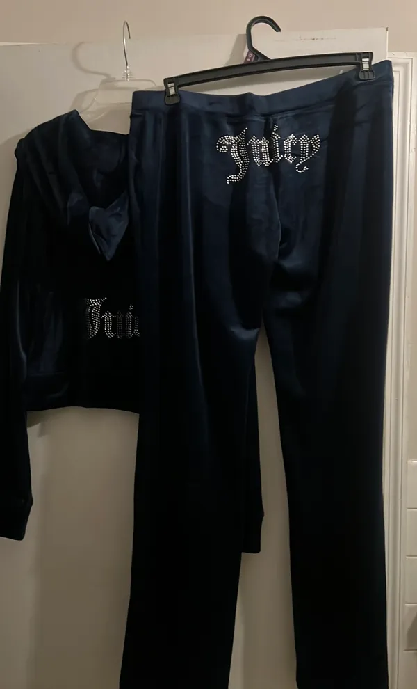 New JUICY COUTURE Y2K NAVY Velour Tracksuit Large - Image 2