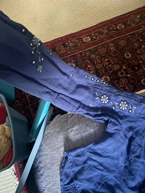 Long sleeve embroidered blouse Blue Size M - Image 3