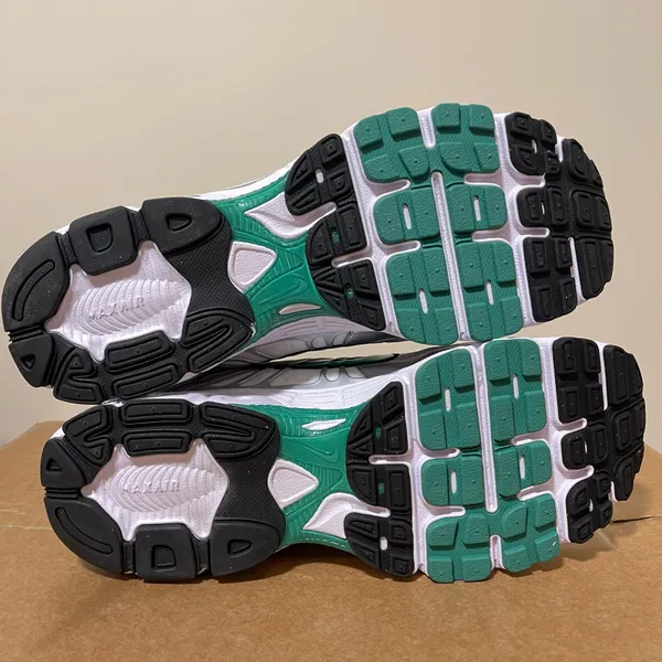 Nike Air Max Moto 2K White Stadium Green HQ2056-102 Size Womens 14.5 Mens 13 NEW - Image 5