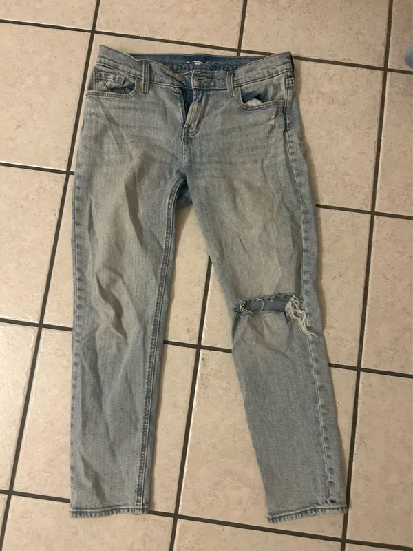 Old Navy Jeans - Image 3