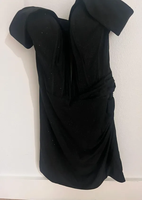 Sparkly black hoco dress Size 8 - Image 3