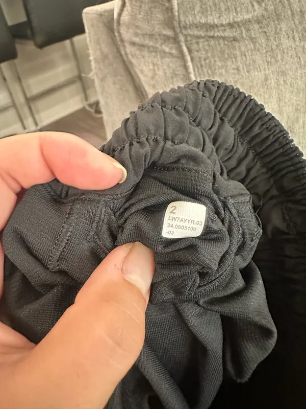Lululemon Hotty Hot High-Rise Shorts 2.5" - Image 3