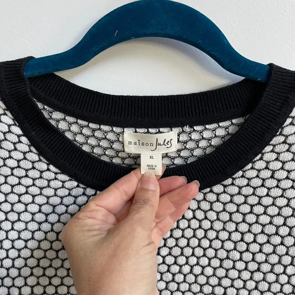 Maison Jules Sweater Top Womens XL Black White Honeycomb Mod‎ Textured Crew Neck - Image 4