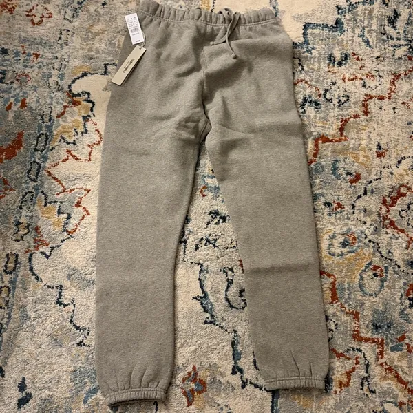 Essentials Fear Of God Sweatpants Dark Oatmeal medium - Image 2