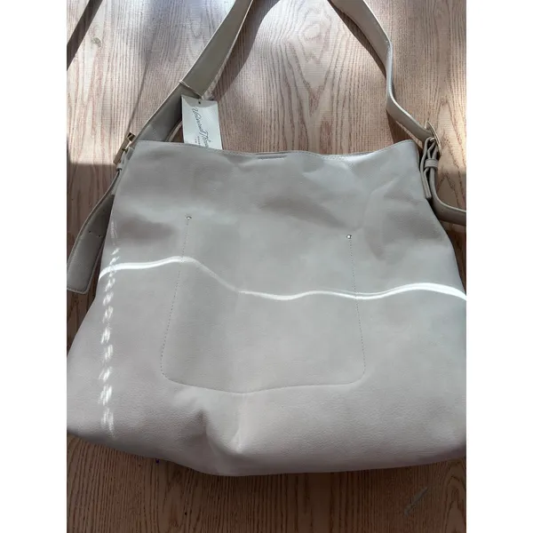 A New Day New Womens Universal Thread Faux Leather Look Handbag Purse Cream 15”x16” w/flaw - Image 4