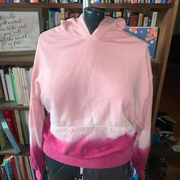 Wildfox pink barbiecore tie dye cropped M cozy hoodie - Image 3