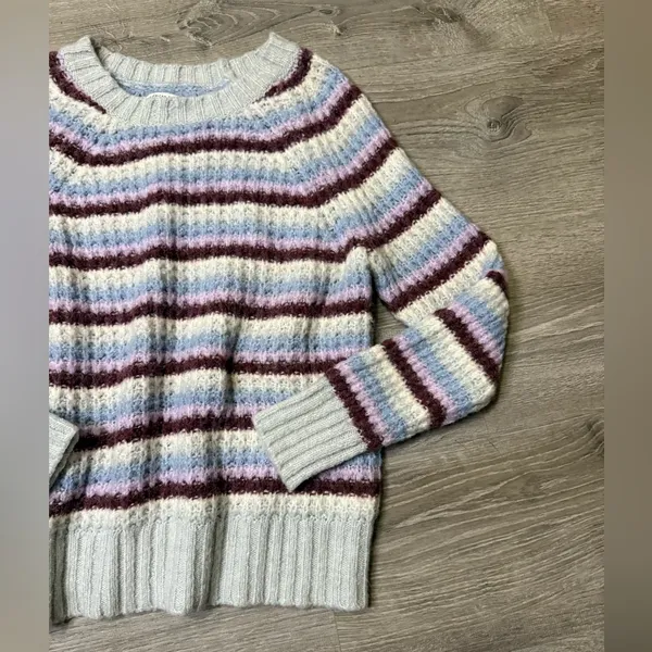 •AMERICAN EAGLE• MULTICOLOR STRIPE SWEATER - Image 2