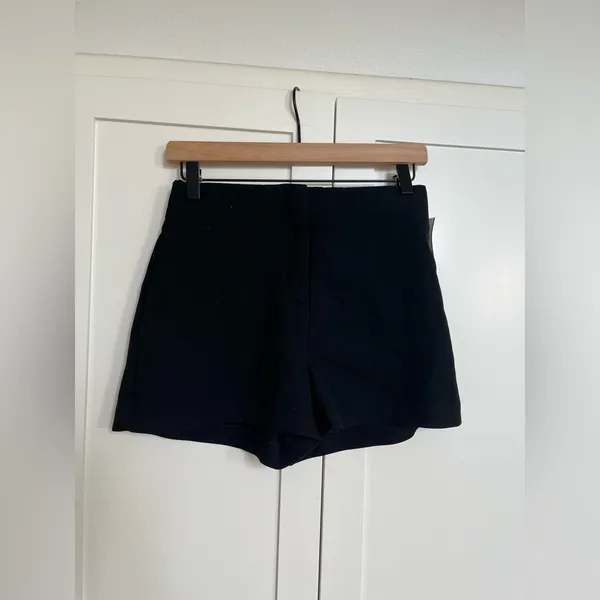 Babaton Black Tailored Mini Shorts - Image 2