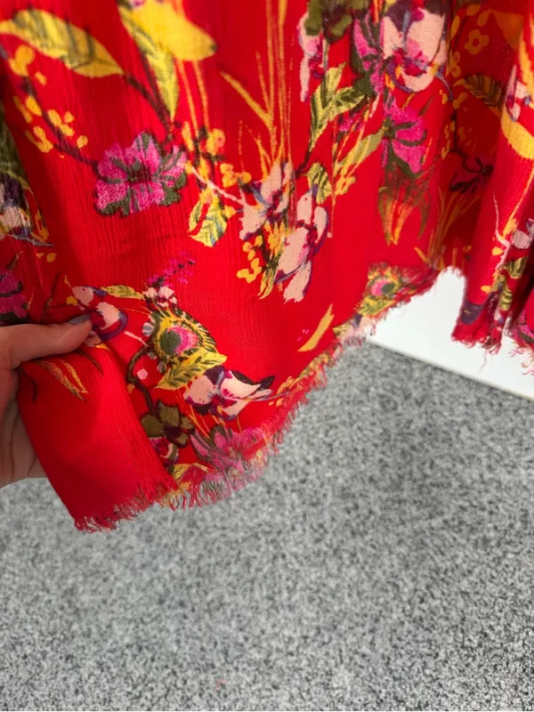 Free People Red Floral Wide Leg Pants Size M Boho High Rise Rayon - Image 6