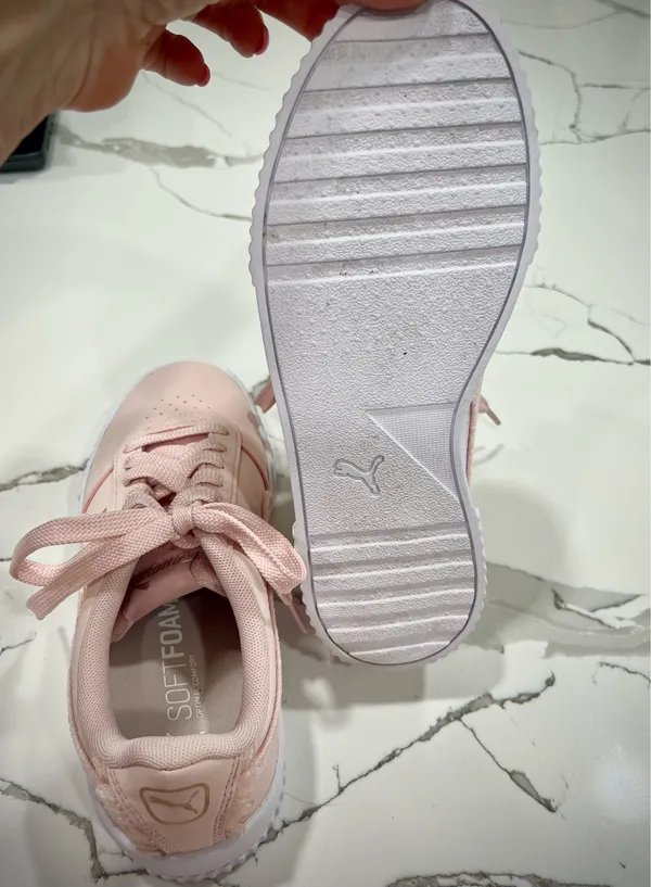 Pink Puma Sneakers w Ruffle details. size 7 - Image 3