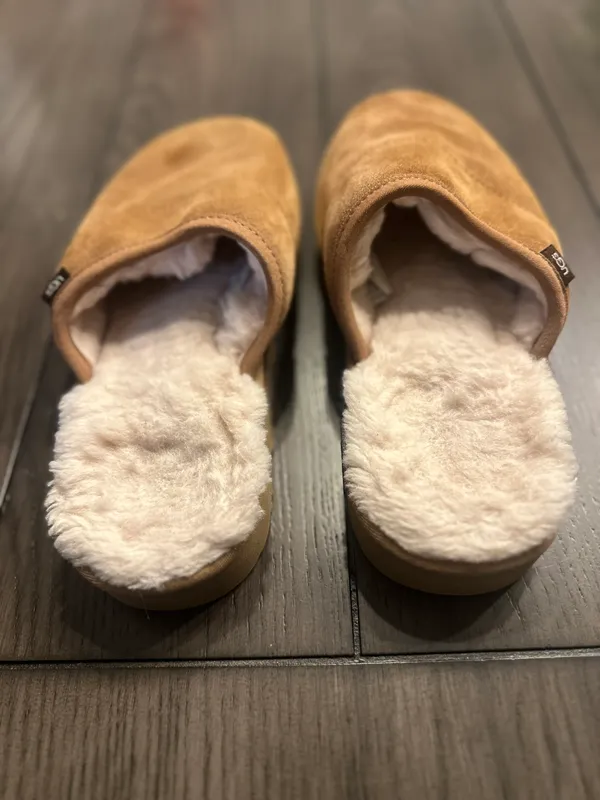 UGG Leisure Slide Slippers - Image 3