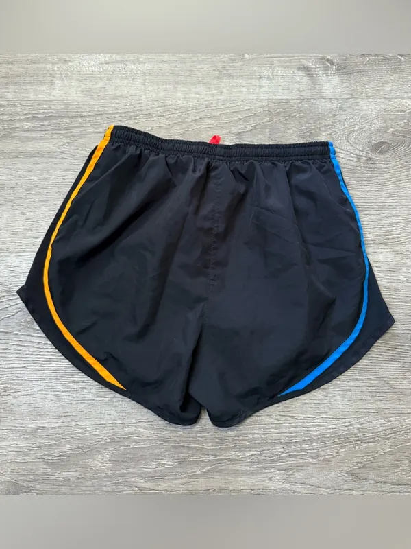 •NIKE• RUNNING SHORTS - Image 6