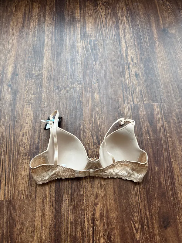 NWT Maidenform 36C Lightly Lined T-Shirt Beige Bra With Lace Detail- Size 36C - Image 5