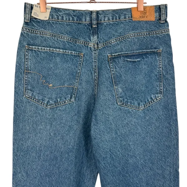 NWT Free People Zane Mid Rise Straight Leg Jeans Button‎ Fly Blue Denim Size 30 - Image 9