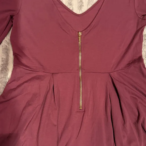 Victoria's Secret Burgundy V-Neck Peplum Top Gold Back Zip 3/4 Sleeve Small - Image 6