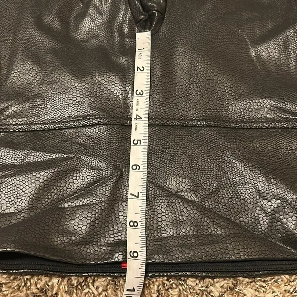 SPANX Faux Leather Leggings Black Pebbled Large - Image 6
