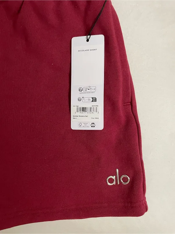 ALO Yoga NWT Accolade Shorts Summer Romance Red Fleece Drawstring Shorts Size L - Image 5