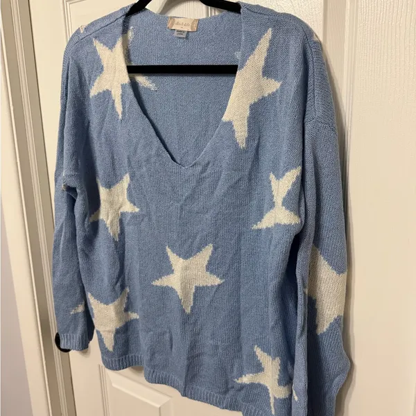 Altar’d state light blue sweater with‎ star print detail size medium - Image 3
