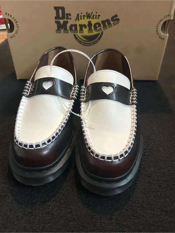 DR MARTENS Penton Heart leather loafers slip on shoes women’s 7 new - Image 7