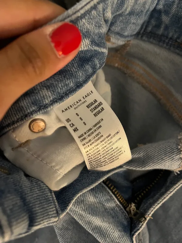 American Eagle blue high-waisted straight-leg jeans with distressed - Image 3