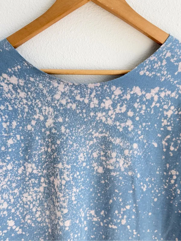 Vans blue off the shoulder bleached tee - Image 8