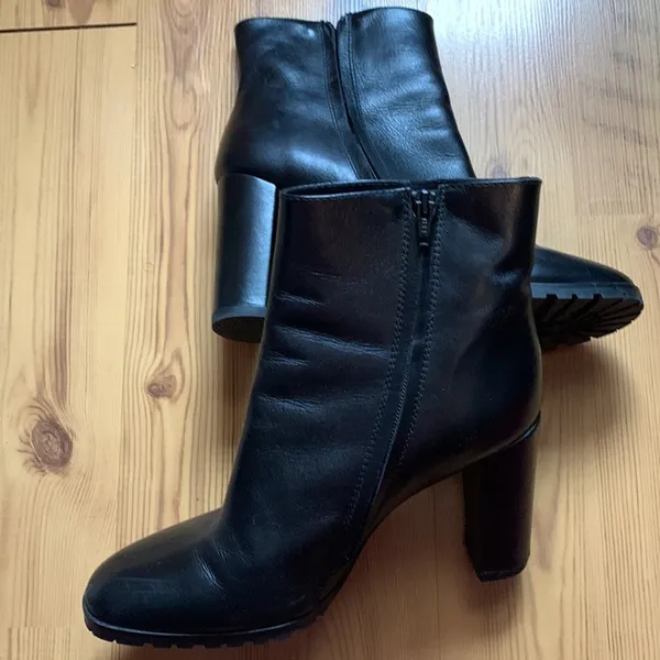Caramelo Women boots SZ 10 - Image 8