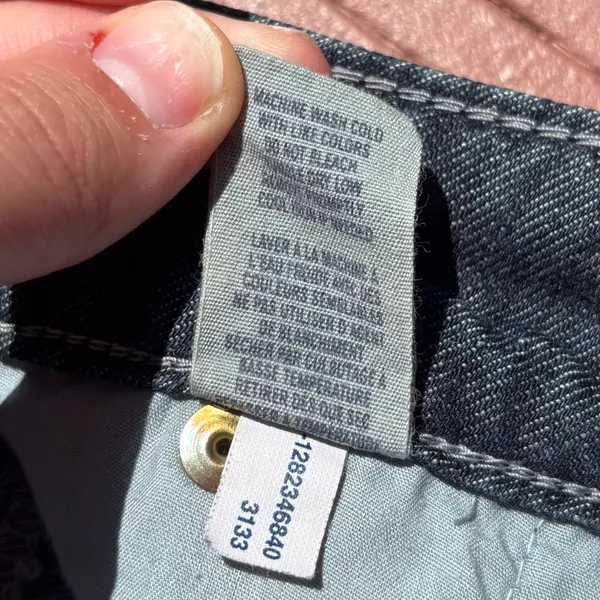 Y2K low rise American Eagle mini jean cuffed shorts - Image 4